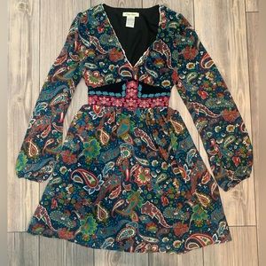 Patterned long sleeve dress